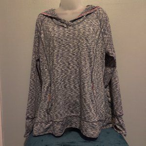 Black and White Athletic Long Sleeve Hooded Shirt